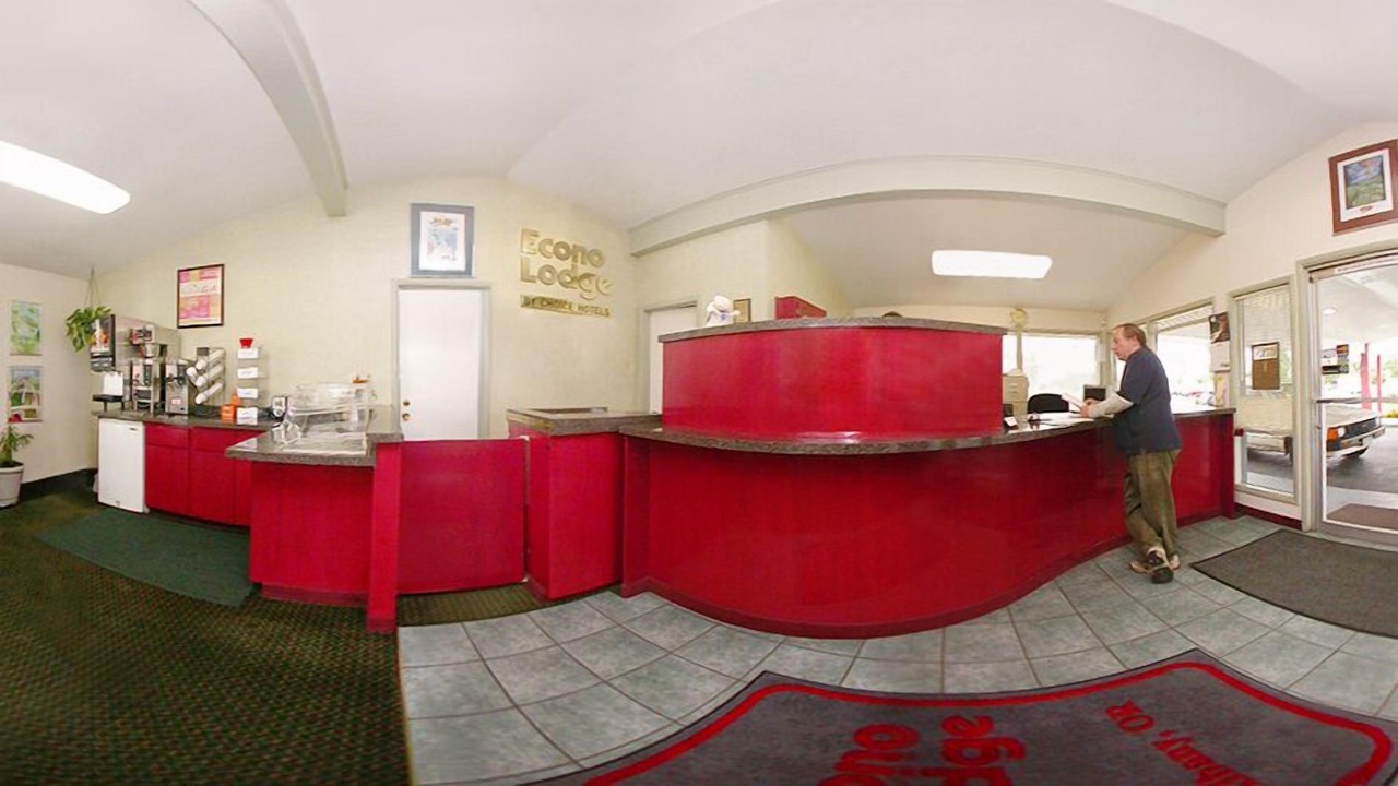 Photo of Others in Albany