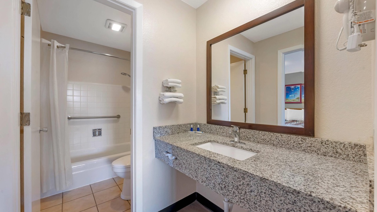 Photo of Others in Albany