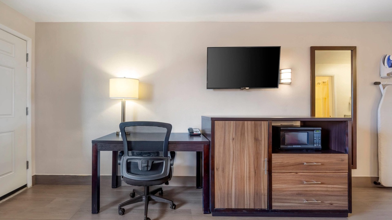 Photo of Others in Albany