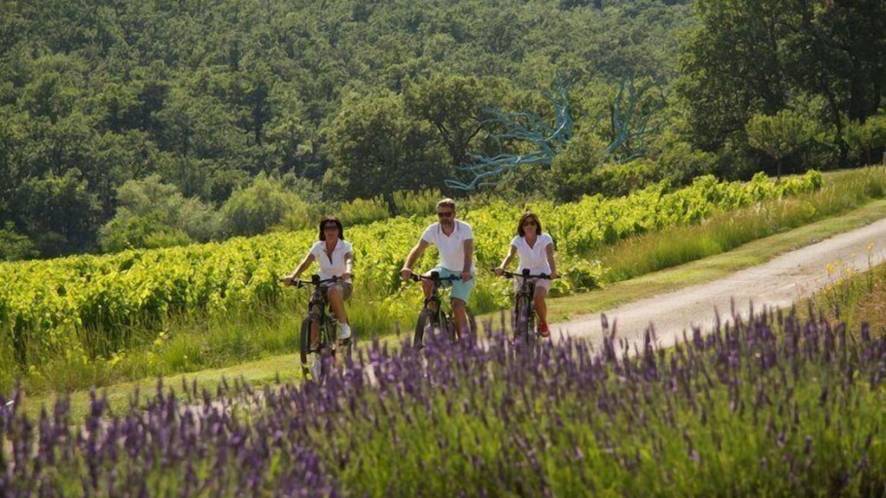 Photo of Outdoor in Crestet
