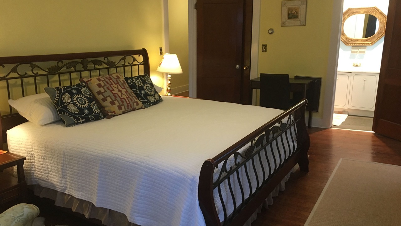 Photo of Bedroom in Kenoza Lake