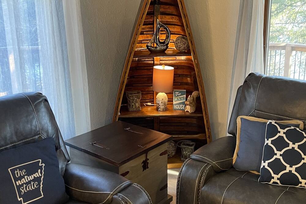 Photo of Livingroom in Lost Bridge Village
