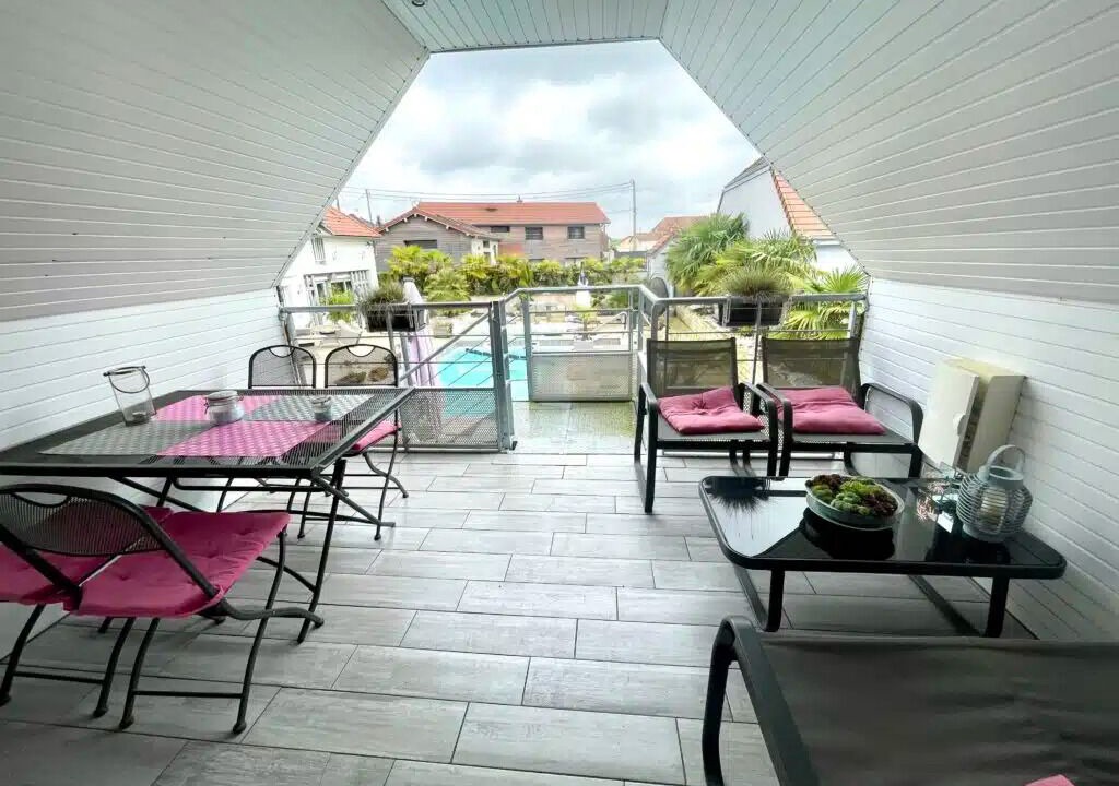 Photo of Patio Balcony in Villechetif