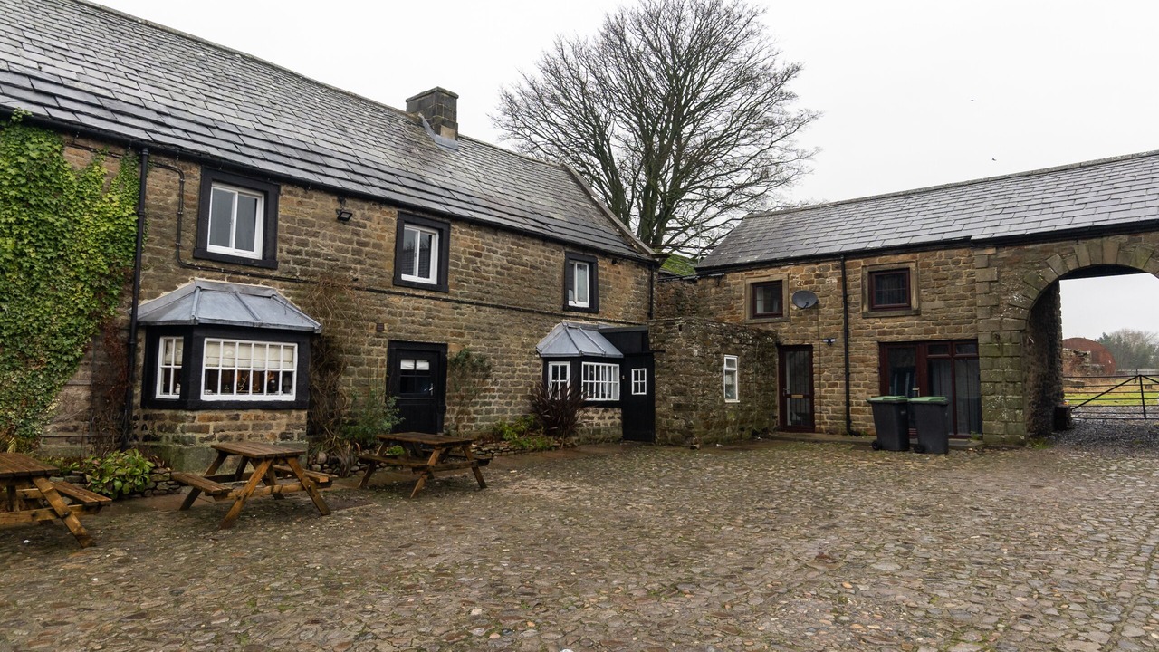 Photo of Outdoor in Bowes