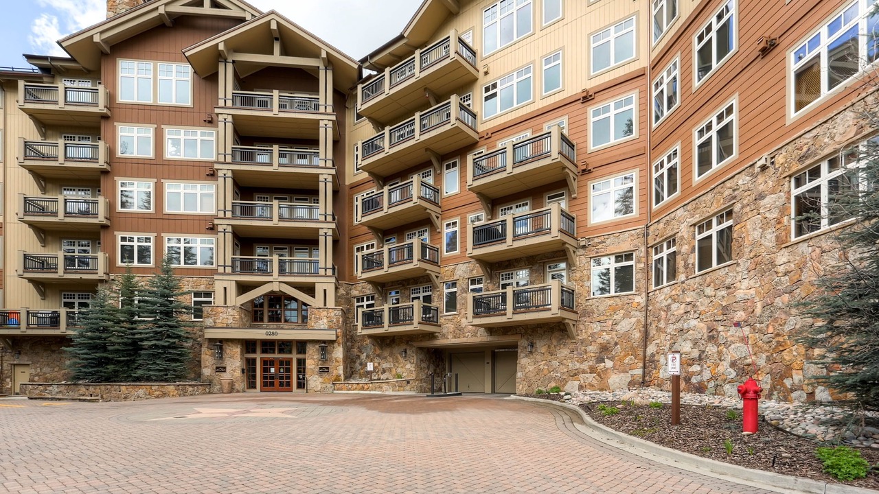 Photo of Outdoor in River Run