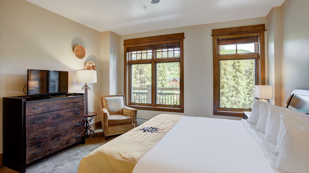 Photo of Bedroom in River Run