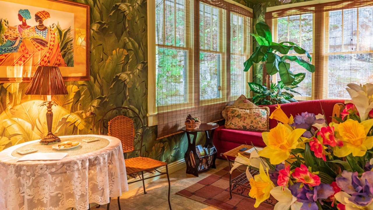 Photo of Bathroom in Eureka Springs Historic District