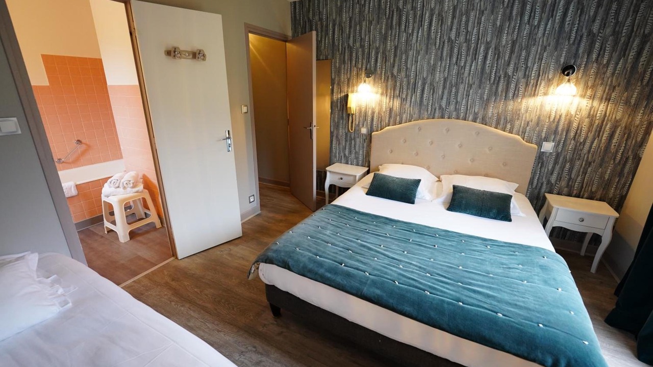 Photo of Others in Saint-Jacques-des-Blats