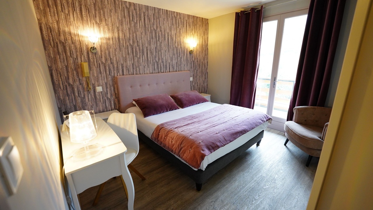 Photo of Others in Saint-Jacques-des-Blats