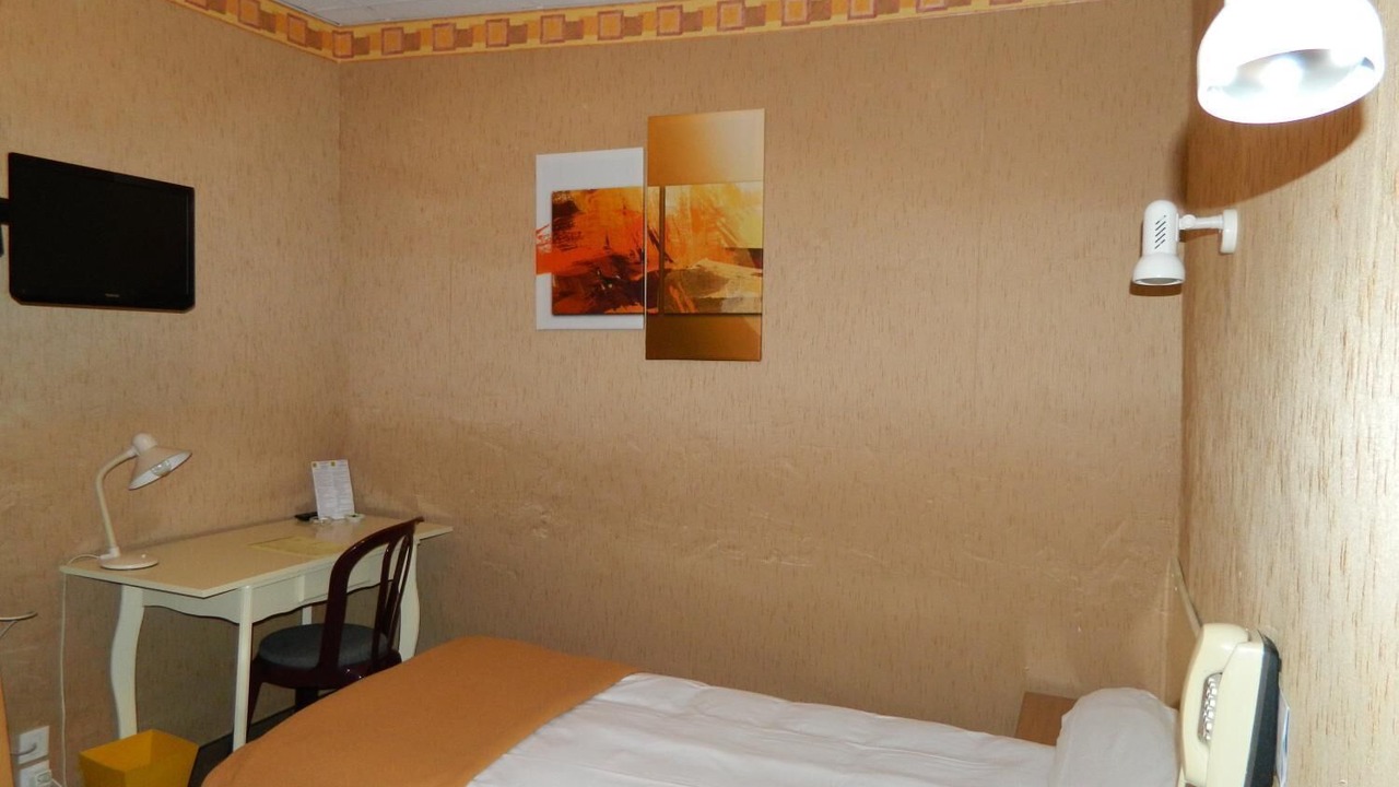 Photo of Bedroom in Thiezac