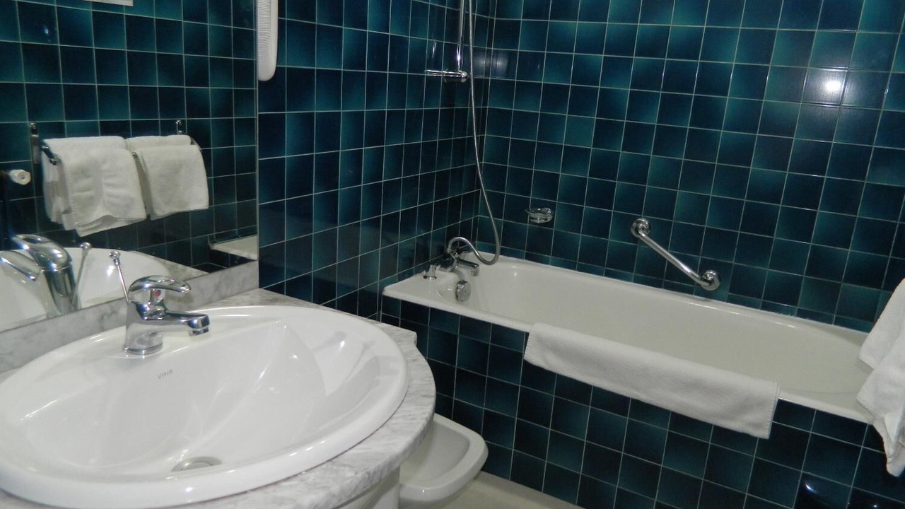 Photo of Bathroom in Thiezac