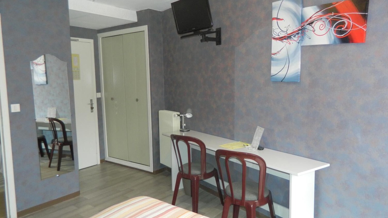 Photo of Bedroom in Thiezac