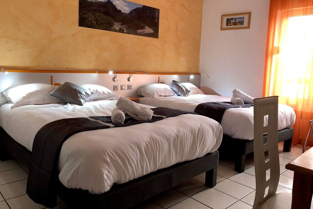 Photo of Bedroom in Saint-Martin-d'Ardeche