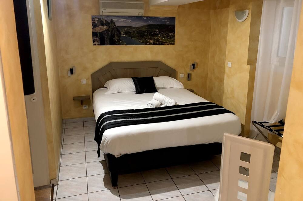 Photo of Bedroom in Saint-Martin-d'Ardeche