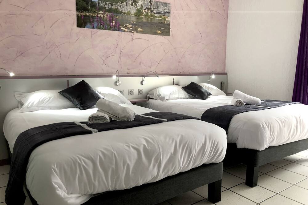 Photo of Bedroom in Saint-Martin-d'Ardeche