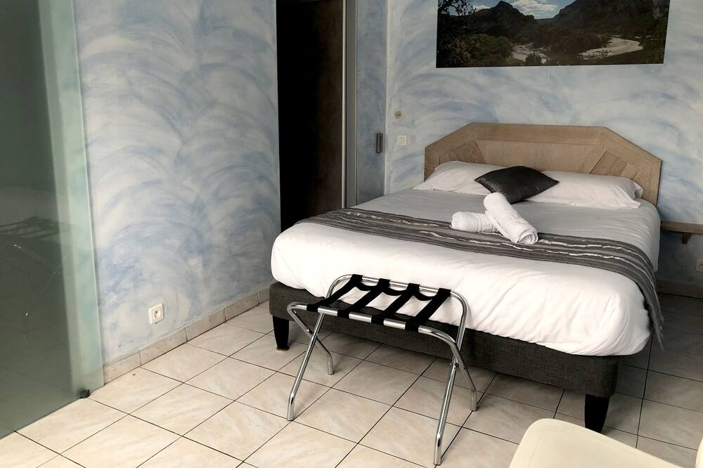 Photo of Bedroom in Saint-Martin-d'Ardeche