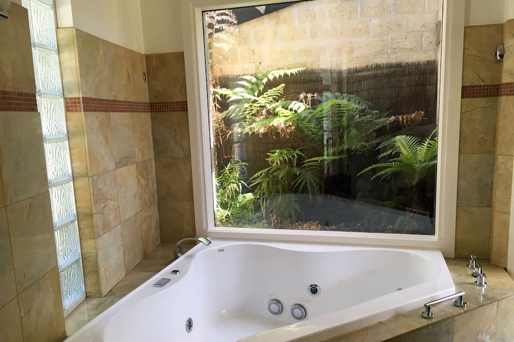 Photo of Bathroom in Yering