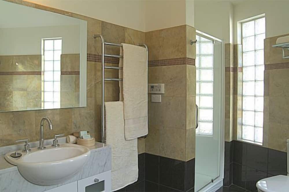 Photo of Bathroom in Yering