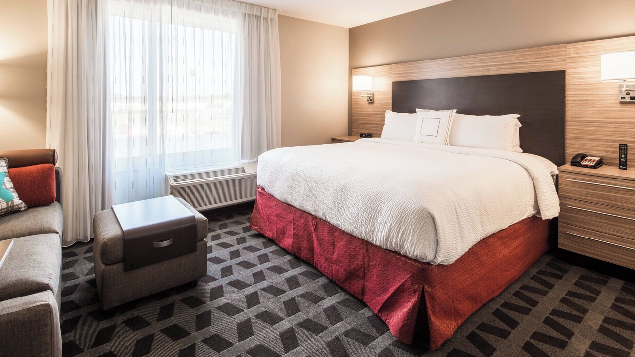 Photo of Bedroom in Cleveland