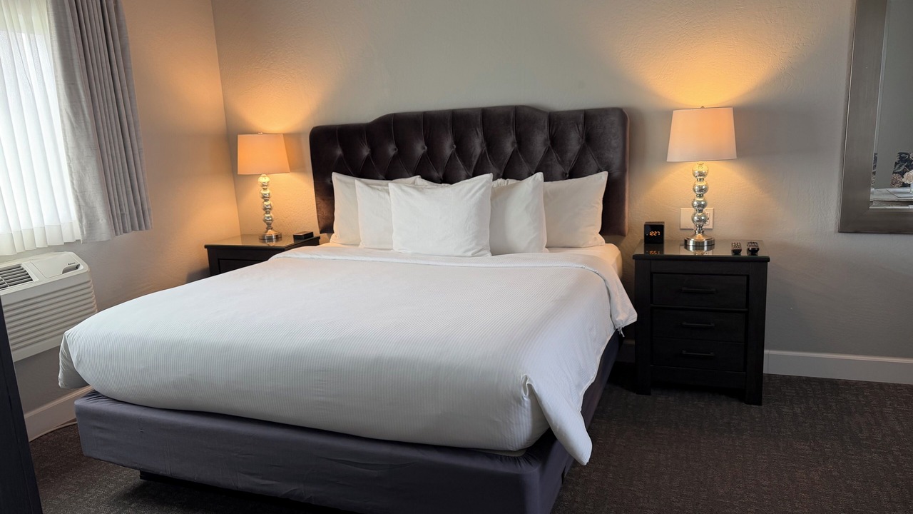 Photo of Livingroom in Eagle Point