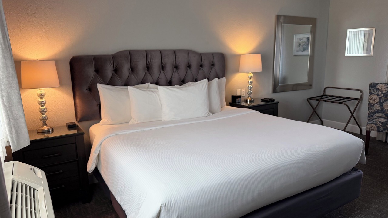 Photo of Livingroom in Eagle Point