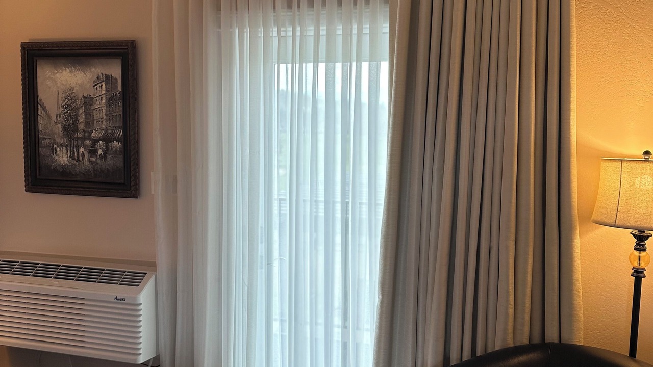 Photo of Bedroom in Eagle Point