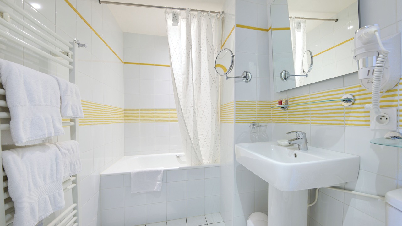 Photo of Others in Chinon