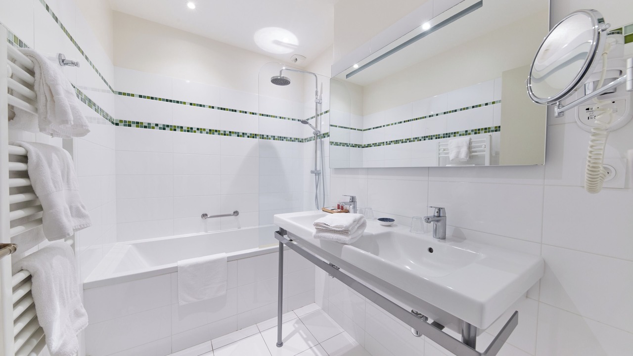 Photo of Others in Chinon