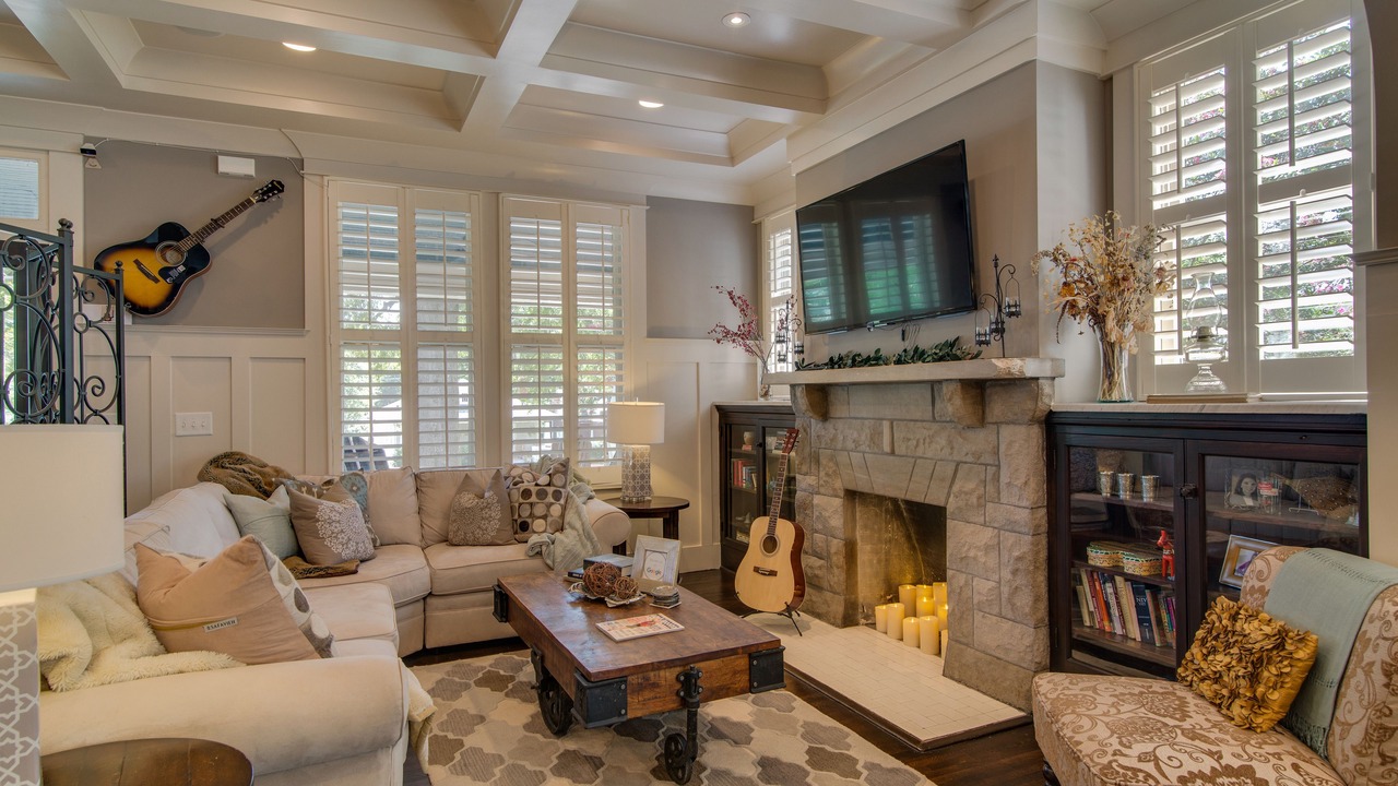 Photo of Livingroom in Historic Waverly