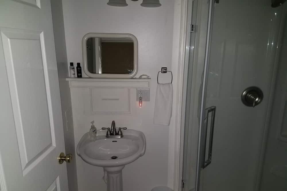 Photo of Bathroom in Alderson