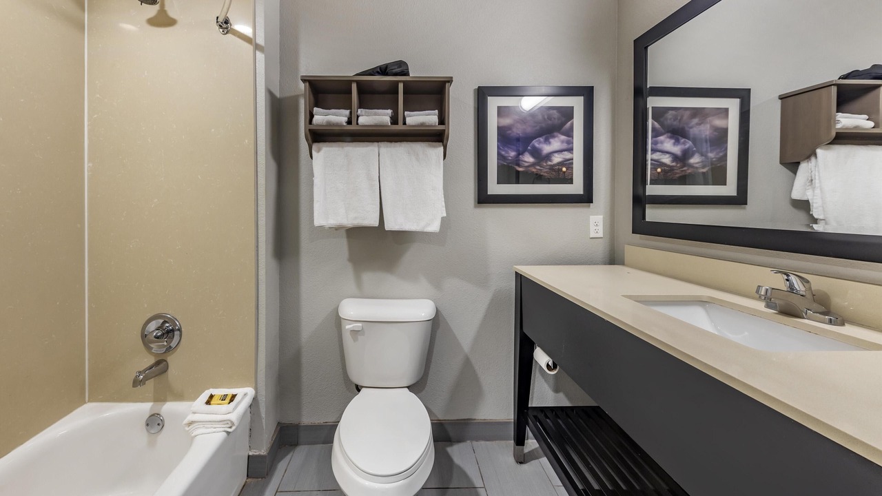 Photo of Bathroom in Pauls Valley