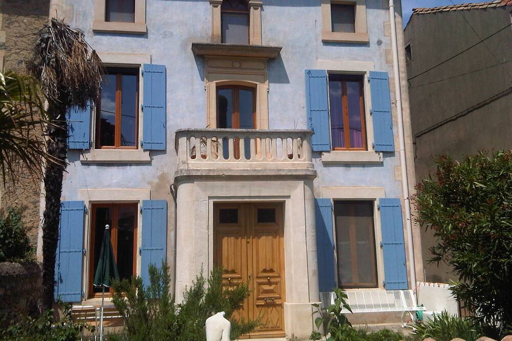 Photo of Outdoor in Paraza