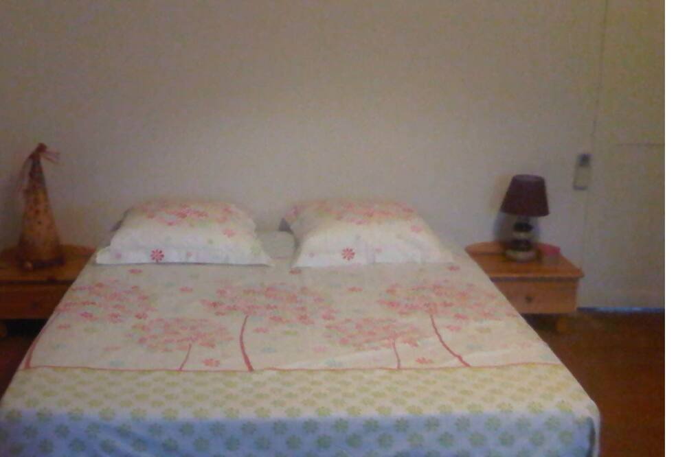 Photo of Bedroom in Paraza