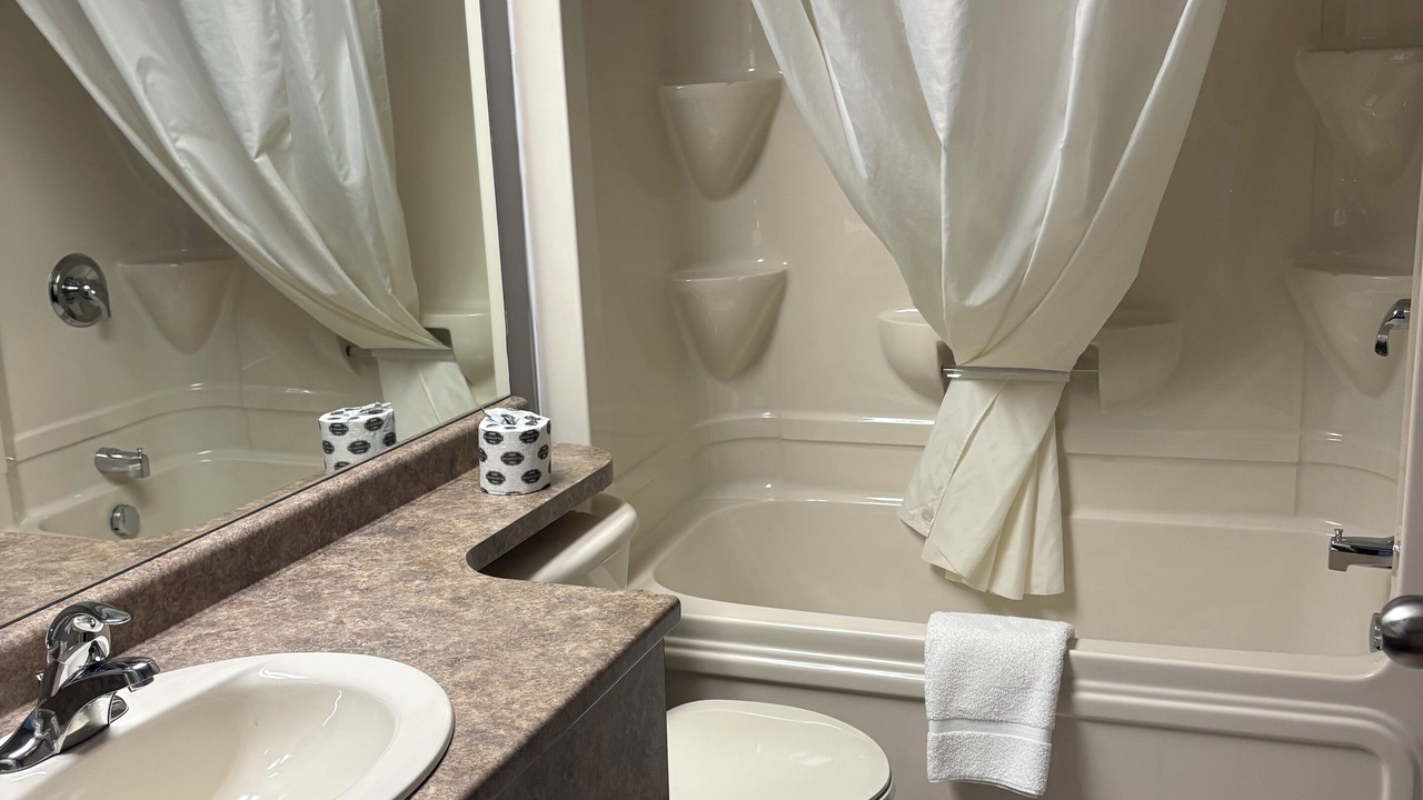 Photo of Bathroom in Hearst