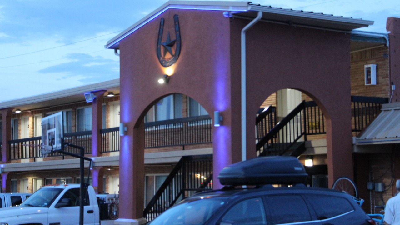 Photo of Buildings in Shamrock