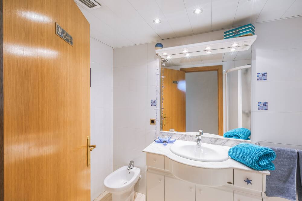 Photo of Bathroom in Roda de Bara