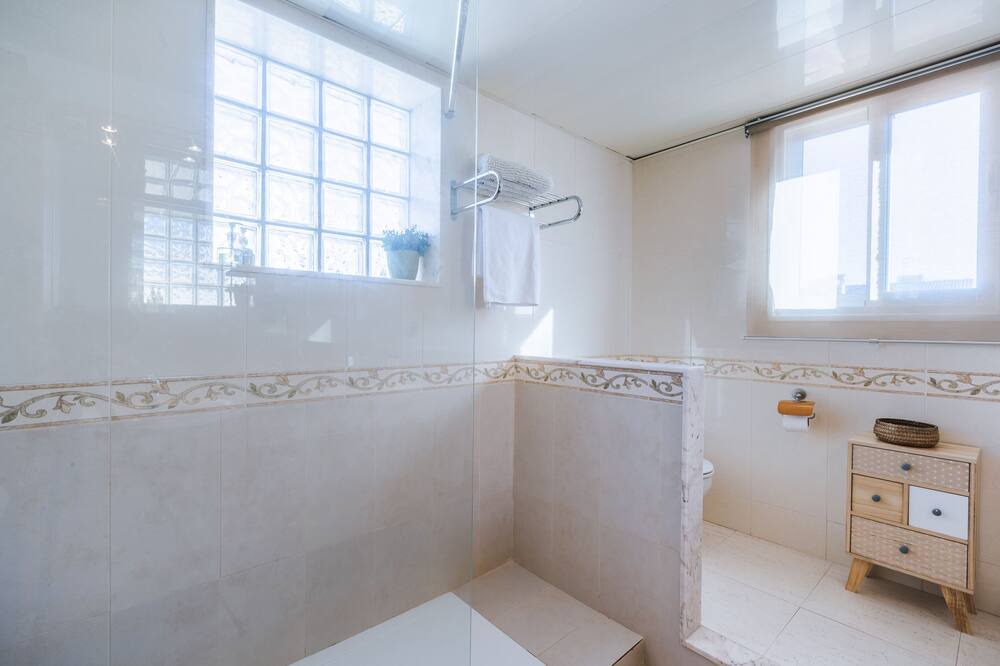 Photo of Bathroom in Roda de Bara