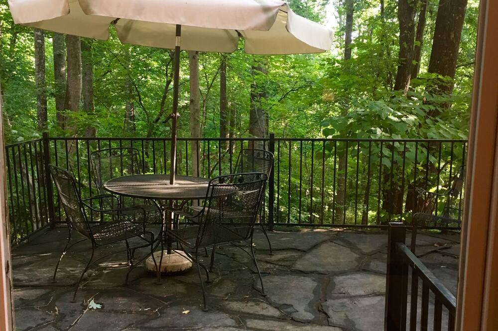 Photo of Patio Balcony in Boonsboro
