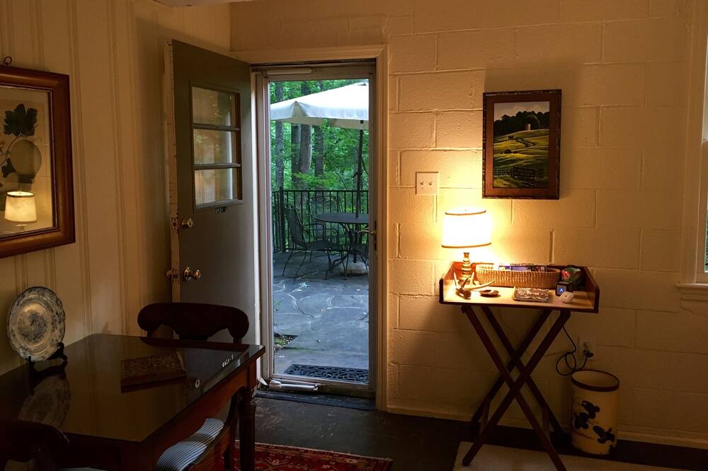Photo of Bedroom in Boonsboro