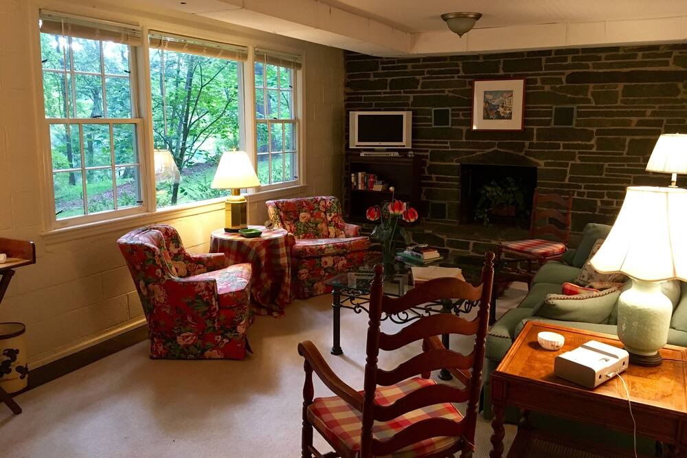 Photo of Livingroom in Boonsboro