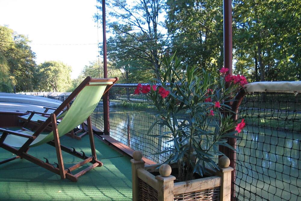 Photo of Patio Balcony in Villedubert