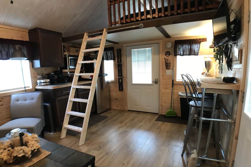 Photo of Bedroom in Peach Glen