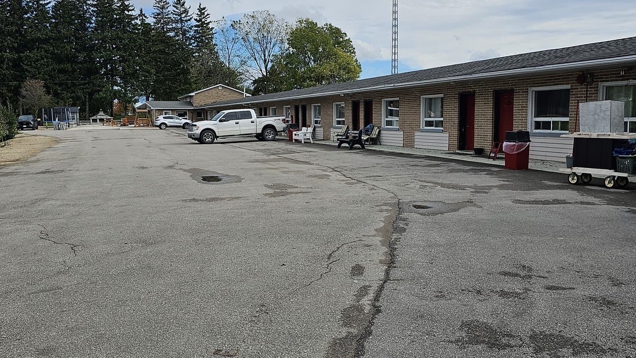 Photo of Others in Wingham