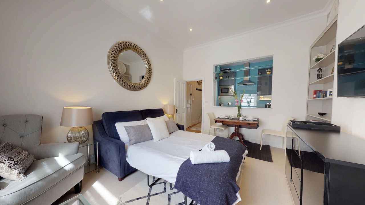 Photo of Others in Pimlico