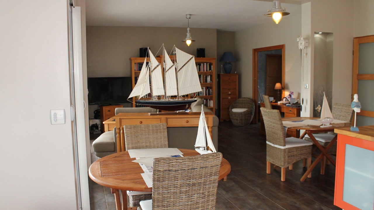 Photo of Others in Ares