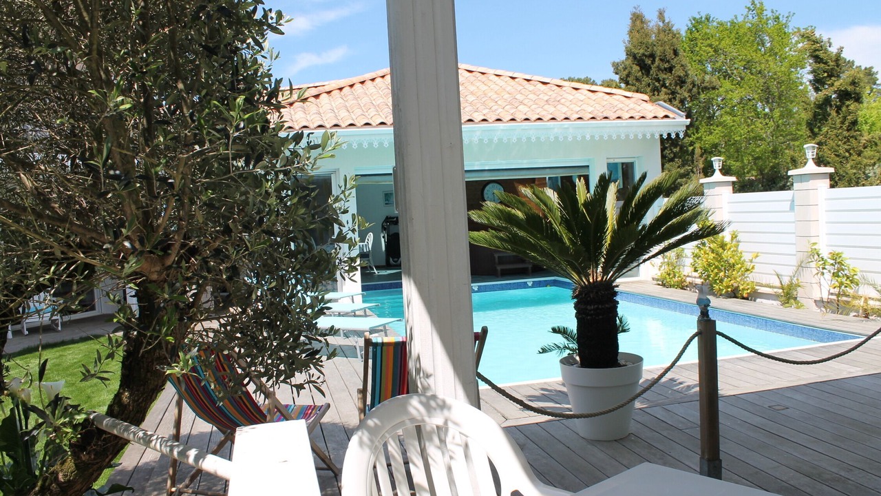 Photo of Others in Ares