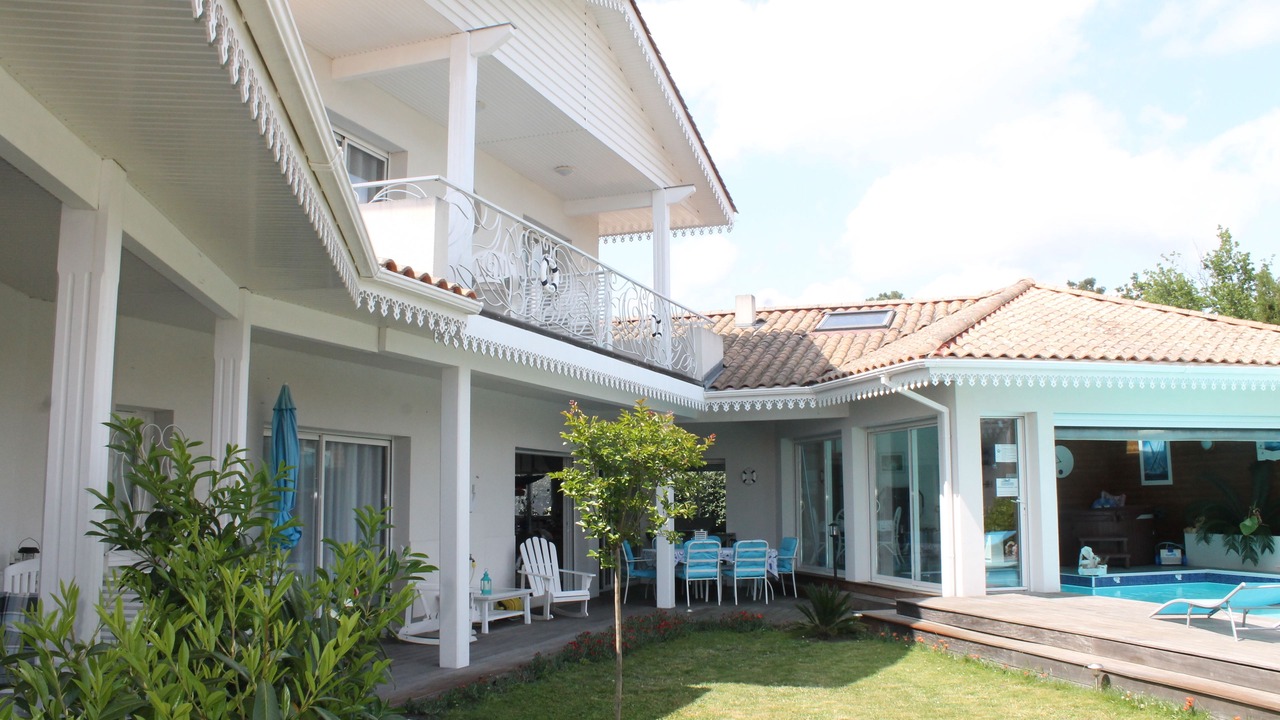 Photo of Outdoor in Ares