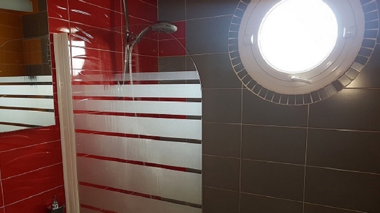 Photo of Bathroom in Ares