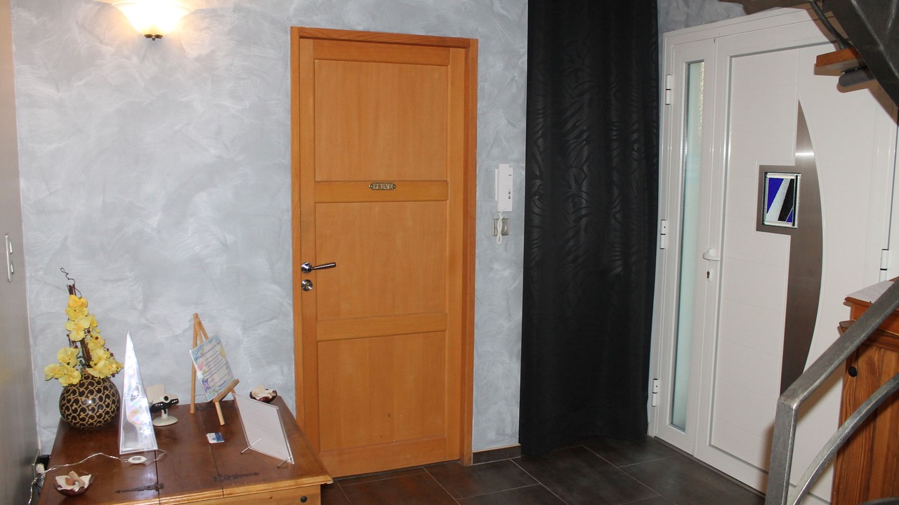 Photo of Others in Ares