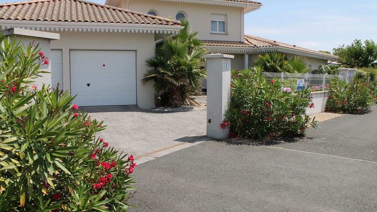 Photo of Outdoor in Ares